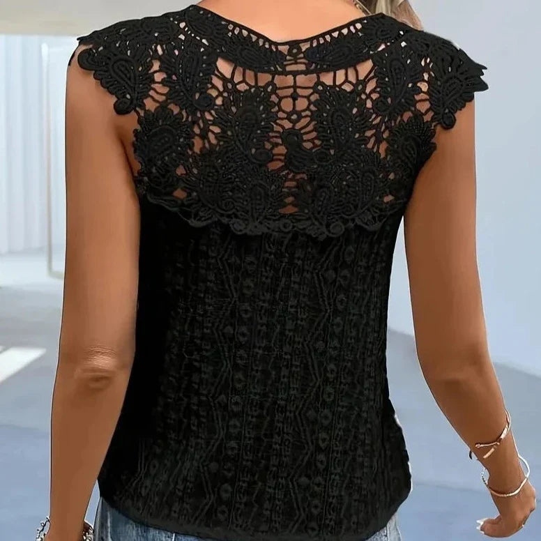 Victoria - Blouse with lace detail